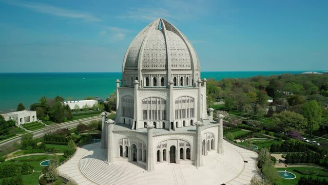 Aerial shot of Chicago White Temple House of Worship. 
 Wide drone move footage