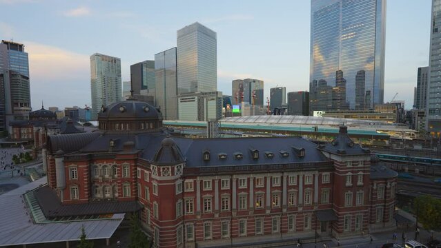 東京駅の風景動画