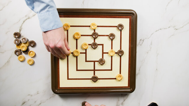  Nine Men Morris Board Game Challenge