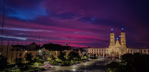 Atardecer templo Basilica de Zapopan Jalisco Mexico