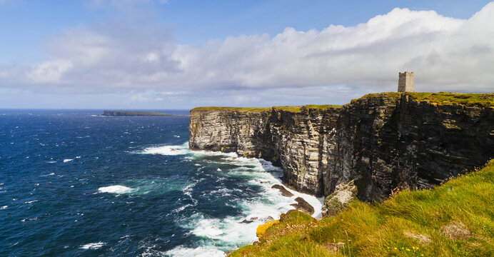 Marwick Head Rspb Nature Reserve, Kitcheners Monument; Orkney, Scotland