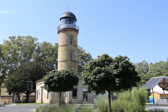Le phare de Brive, transform&eacute; en office du tourisme, ville de Brive La Gaillarde, d&eacute;partement de la Corr&egrave;ze, France