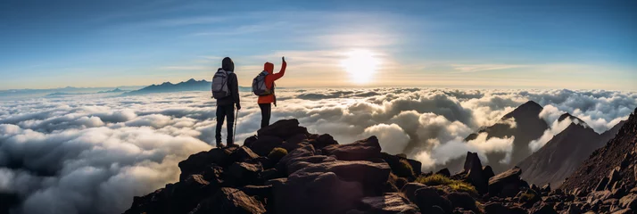 Küchenrückwand glas motiv Kilimandscharo hikers reaching the peak of Mount Kilimanjaro, breathtaking view of the clouds and horizon in the distance, ecstatic expressions