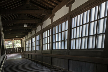 福井 夏の日差しが差し込む永平寺の美しい回廊