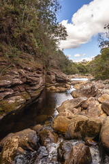 Fototapeta na wymiar rio no distrito do Tabuleiro, cidade de Conceição do Mato Dentro, Estado de Minas Gerais, Brasil