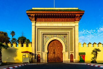Fototapeta na wymiar Famous gates of royal castle in Fes Morocco, 2019