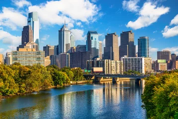 Crédence de cuisine en verre imprimé Etats Unis Philadelphia skyline and Schuylkill river. Philadelphia, also known as Philly, is the largest city in Pennsylvania and the second most populous city in the Mid-Atlantic and Northeast regions