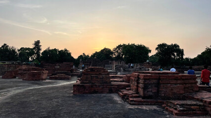 sarnath archaeological ruins || buddha archaeological ruins in india || sarnath varanasi 