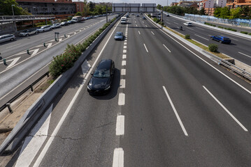 Vehicles circulating on an urban highway
