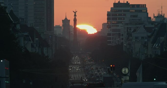 Sonnenaufgang in Berlin. 