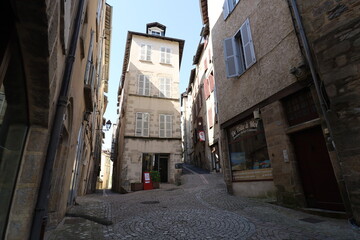 Rue typique dans la vieille ville, ville de Tulle, département de la Corrèze, France