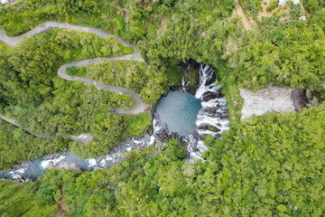 Cascade Grand Galet à Saint-Joseph vue en drone sur l'Ile de La Réunion - obrazy, fototapety, plakaty