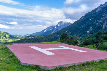 Mountain rescue helicopter landing pad - obrazy, fototapety, plakaty