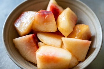 カットした桃④