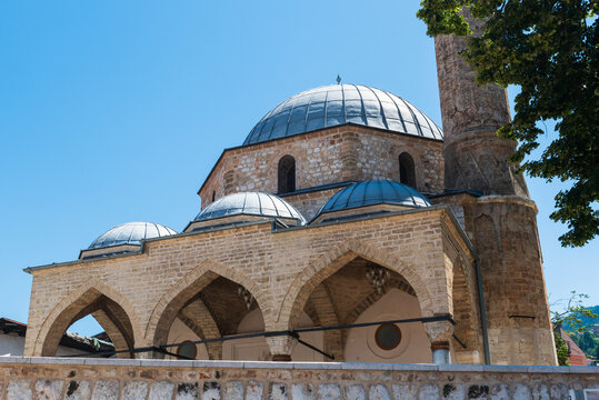 Gazi Husrev-beg Mosque in the old city of Sarajevo, build by the Ottoman in the 16th century, Bosnia and Herzegovina