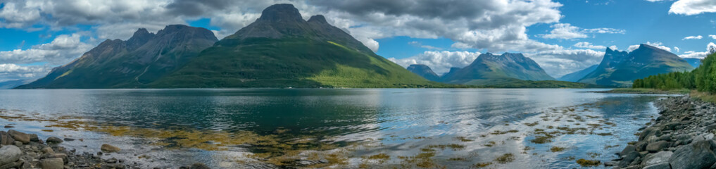 Spectacular scenery in the Lyngen Alps (Lyngsalpene) region, near Tromsø, Troms of Finnmark, Norway