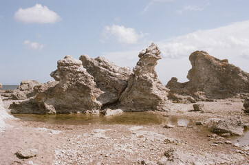 formations in region country