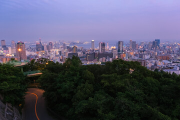 兵庫県神戸市 ビーナステラスから見る夕暮れの神戸市