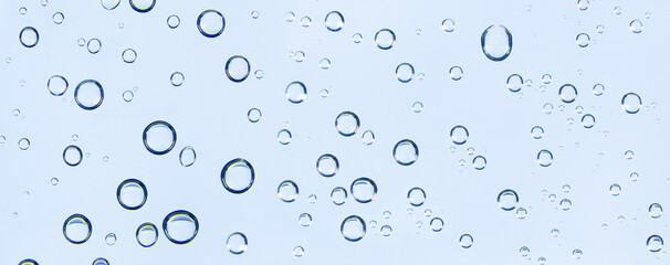 Oxygen bubbles from water of different sizes