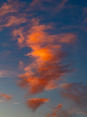 Fototapeta na wymiar Bizarre Wolken am Abendhimmel