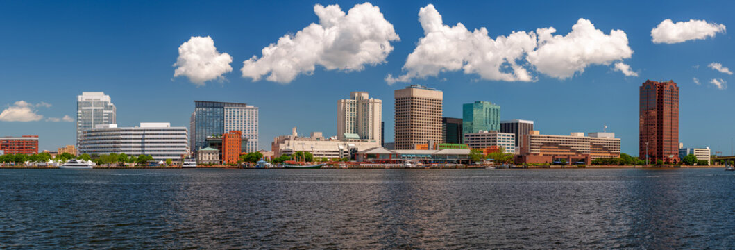 Norfolk, Virginia, USA Downtown on the Elizabeth River