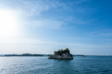 Naklejka premium 日本三景 松島 島巡り観光船