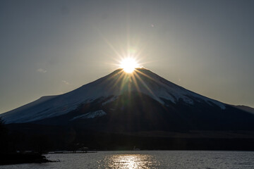 Diamond Fuji at Lake Yamanaka in Japan showcases a mesmerizing alignment. 
