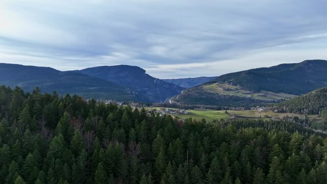 Bird's-eye view: Villard-de-Lans, a tapestry of slopes and history.
