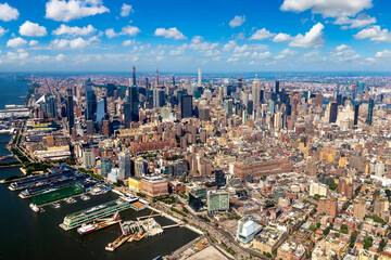 Aerial view of Manhattan in New York - obrazy, fototapety, plakaty