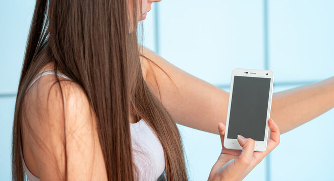  mole mobile phone to check