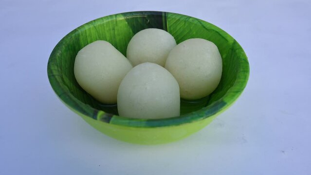 Indian Sweets Rasgulla.
This sweet originated in West Bengal, India. Other names for the dish include, Rasagulla,&nbsp;Rossogolla, Roshogolla,&nbsp;Rasagola, Rasagolla. Most popular sweet of all over India.
