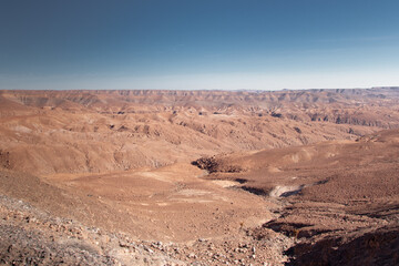 Fototapeta na wymiar desert road in the desert
