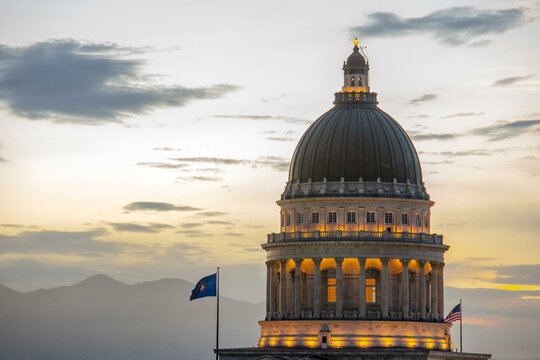 Dawn's Embrace: Panoramic 4K Image of Salt Lake City and Parliamentary Building in USA