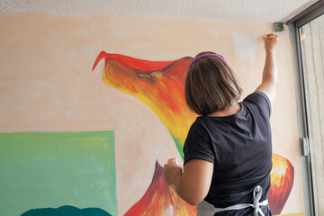 mujer latina artes