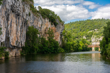 From Bouzies to Saint-Cirq-Lapopie towpath route. Occitania, France