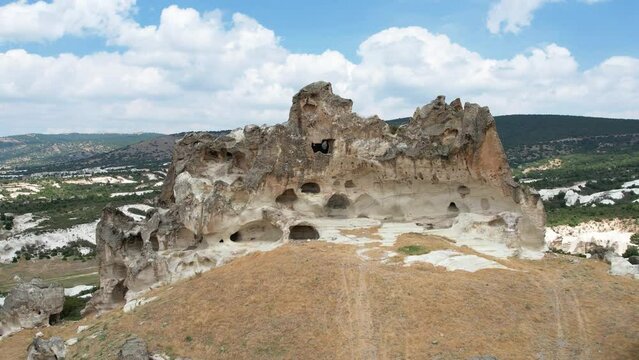 Arog film set in the Phrygian Valley region, which is one of the important tourism venues. Asar Castle, dulger..