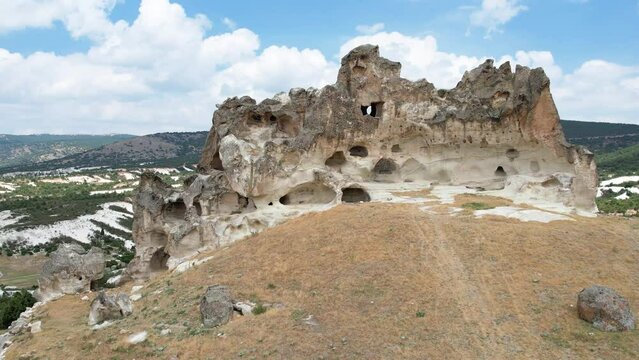 Arog film set in the Phrygian Valley region, which is one of the important tourism venues. Asar Castle, dulger..