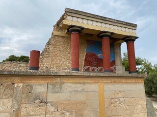 knossos facade 