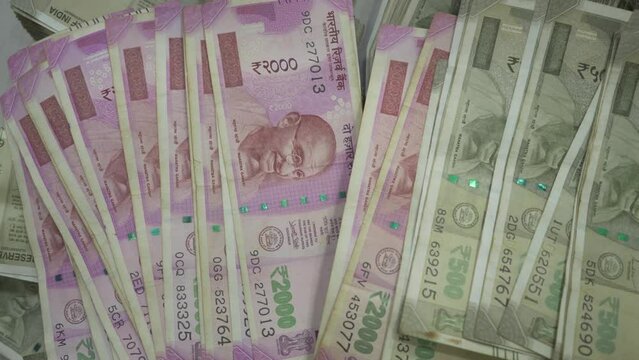 2000 and 500 Rupee Indian Banknotes, Closeup