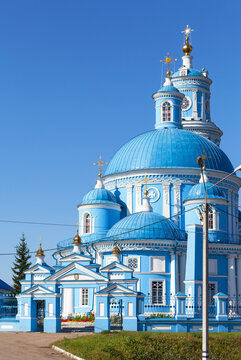 A landmark of the village of Telma is a magnificent old blue Orthodox church from 1816 in honor of the Kazan Icon of the Mother of God in the style of classicism