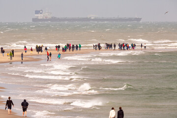 Grenen mit Sturmwellen, Ost- und Nordsee treffen aufeinander, Skagen, D&auml;nemark
