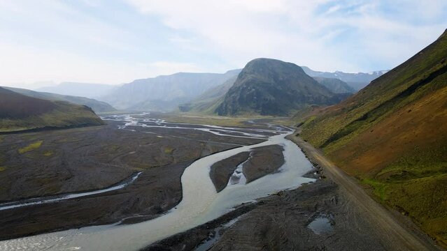 Thakgil in Iceland Flug mit Drohne 2