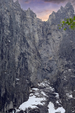 Mountain massif Troll Way (Norwegian Trollvegen)