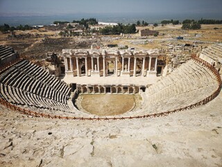 Hierapolis, römische Stadt in der Türkei - 649380791