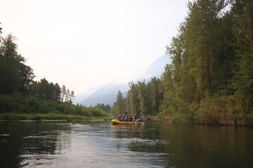 Fototapeta na wymiar Bear Watching River Raft Tour