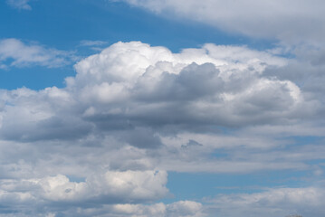 Fototapeta na wymiar Beautiful And Unusual Cloud Formations In A Blue Spring Sky In Wisconsin