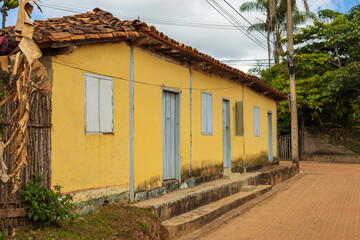 Fototapeta na wymiar Typical houses in the Milho Verde district