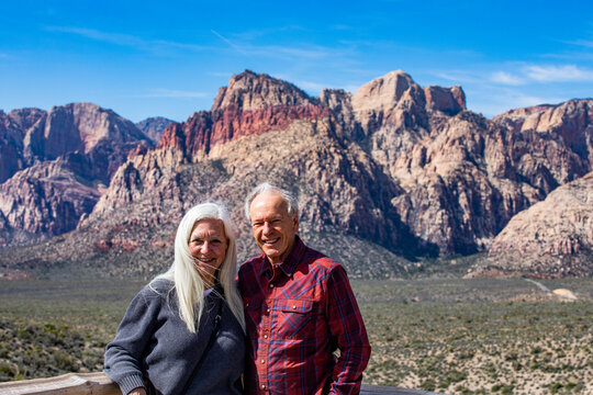USA, Nevada, Las Vegas, Portrait of senior couple at Red Rocks National Conservation Area