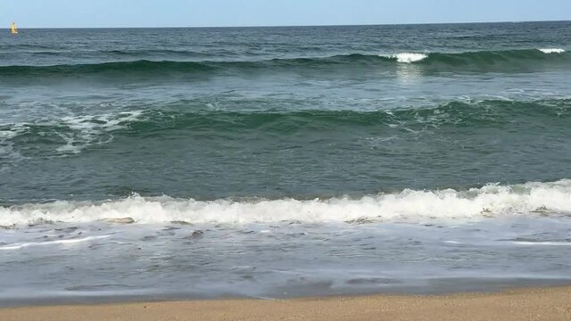 It's therapeutic, Calm sea, sentimental mind, deviation from the city center, healing, my own time, contemplation, meditation, a good day for a walk, waves on the beach