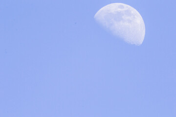 the moon in the daytime sky